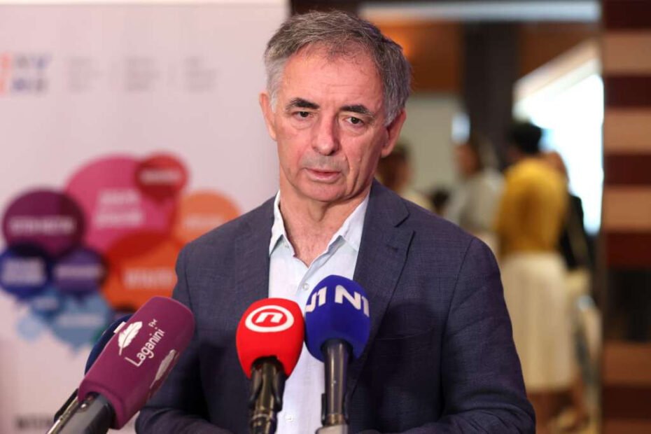 Pupovac najavio tužbu protiv Vukića zbog izjava o Jasenovcu: “Takve tvrdnje su sramotne i neprihvatljive”
